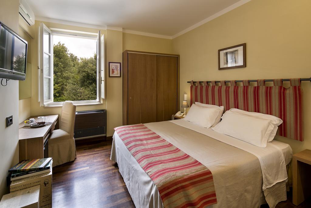 La Macchia Hotel Spoleto Exterior photo
